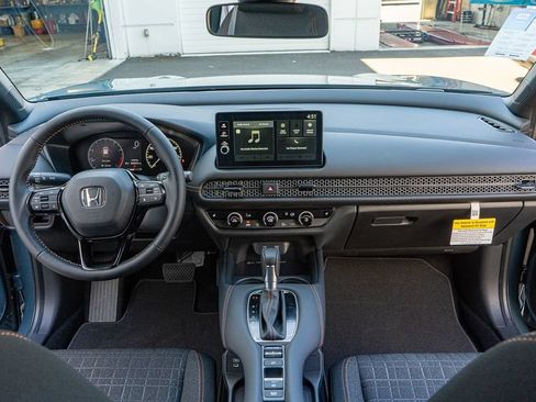 New 2027 Honda HR-V Sport image 17