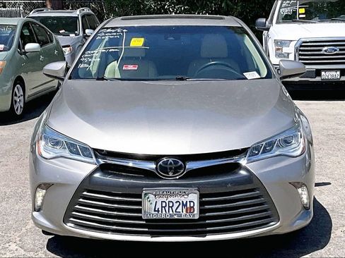 Used 2015 Toyota Camry XLE w/ Advanced Technology Package FWD image 2