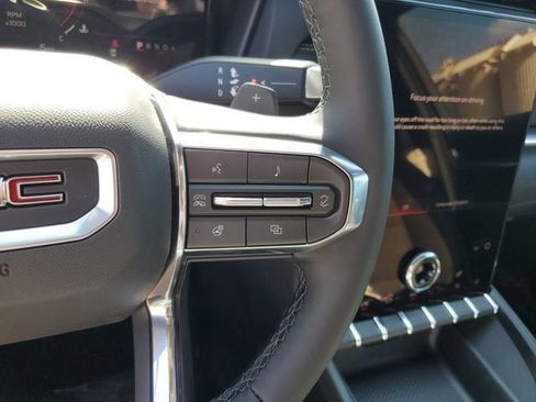 New 2026 GMC Terrain Elevation FWD image 27