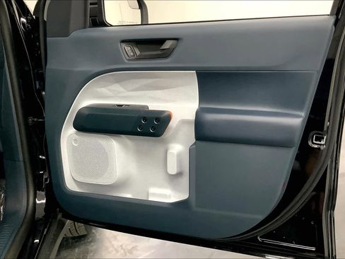 Used 2023 Ford Maverick XLT image 19