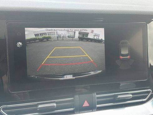 Used 2022 Kia Niro EX Premium w/ Cold Weather Package FWD image 31