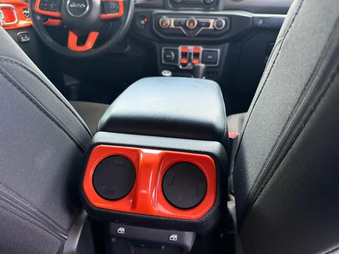 Used 2020 Jeep Gladiator Sport w/ Quick Order Package 24S AWD/4WD image 30