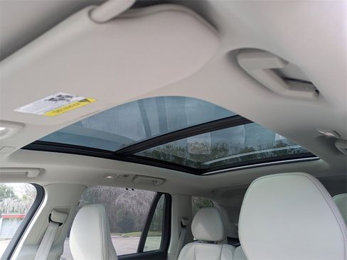 New 2026 Volvo XC90 T8 Ultra w/ Protection Package Premier image 26