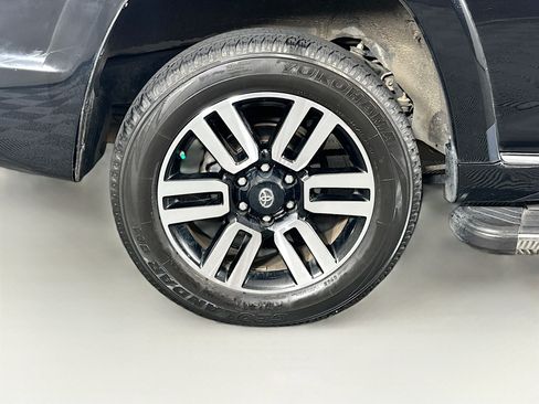 Used 2015 Toyota 4Runner Limited AWD/4WD image 11