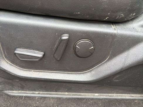 Used 2019 Ford F150 Lariat w/ Equipment Group 502A Luxury image 27