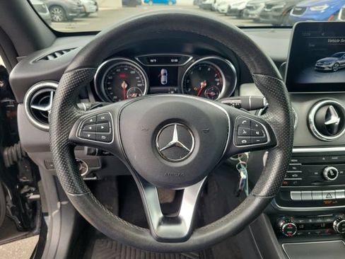 Used 2019 Mercedes-Benz CLA 250 4MATIC image 27