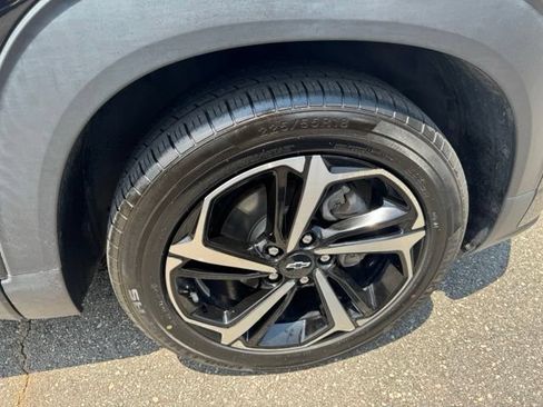 Used 2022 Chevrolet TrailBlazer RS FWD image 12