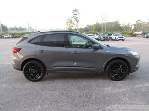 Used 2024 Ford Escape ST-Line Elite w/ Premium Technology Package image 6