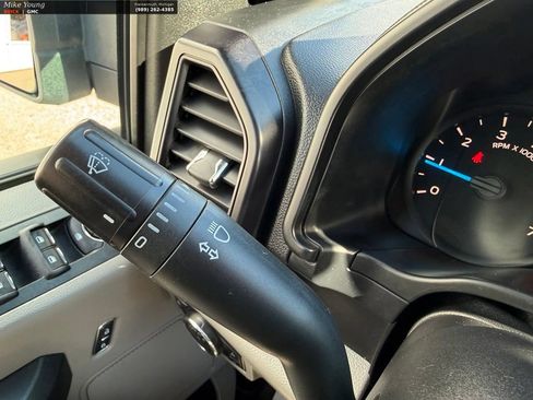 Used 2017 Ford F150 XL w/ Equipment Group 101A Mid AWD/4WD image 19