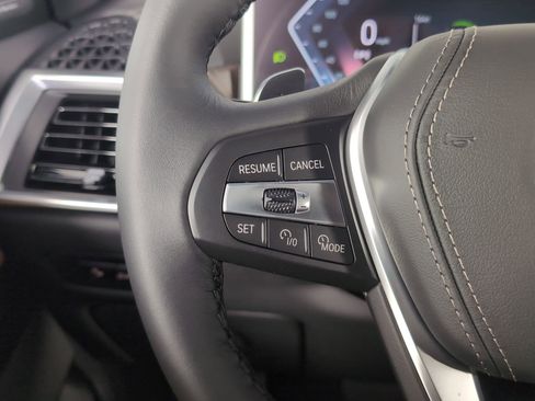 Used 2026 BMW X5 sDrive40i w/ Premium Package image 14