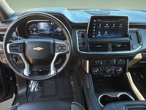 Used 2023 Chevrolet Suburban Premier AWD/4WD image 10