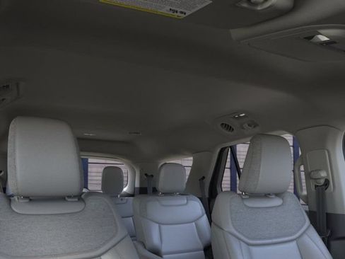 New 2026 Ford Explorer Active w/ Active Comfort Package RWD image 22