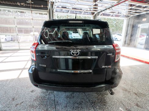 Used 2009 Toyota RAV4 Sport image 3