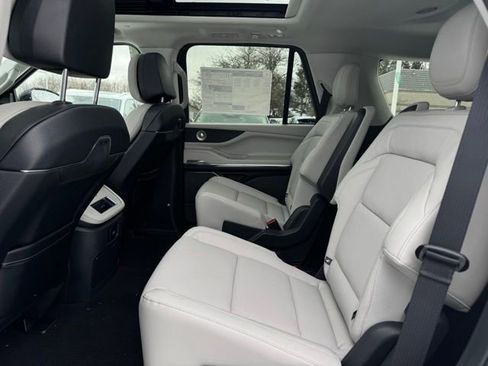 New 2025 Lincoln Navigator Reserve image 20