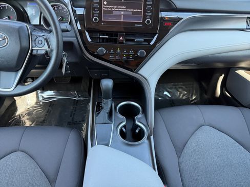 Used 2021 Toyota Camry LE FWD image 16