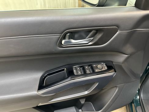 Certified 2023 Nissan Pathfinder SL w/ SL Premium Package image 26