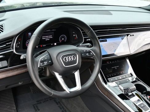 Used 2020 Audi Q8 Premium Plus w/ Premium Plus Package AWD/4WD image 59