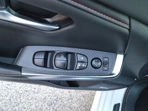 Used 2022 Nissan Sentra SR w/ SR Premium Package image 17