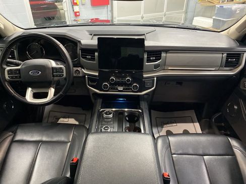 Used 2024 Ford Expedition Max XLT image 19