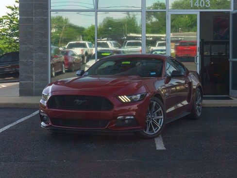 Used 2015 Ford Mustang GT Premium RWD image 6