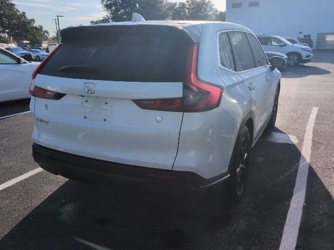 Used 2024 Honda CR-V EX-L image 2
