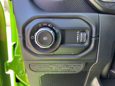 New 2025 Jeep Wrangler Unlimited Rubicon 392 image 10