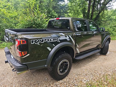 Used 2025 Ford Ranger Raptor AWD/4WD image 3