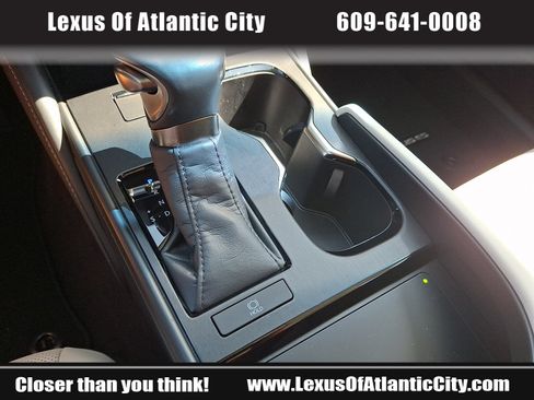 Used 2025 Lexus ES 350 w/ Premium Package FWD image 15