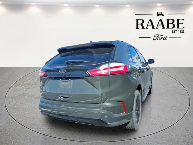 Used 2023 Ford Edge SE w/ Black Appearance Package AWD/4WD image 12