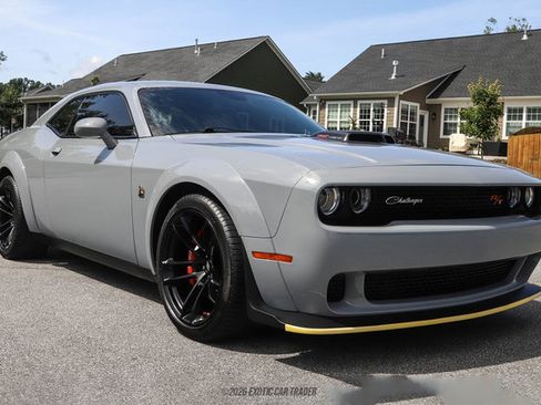 Used 2021 Dodge Challenger R/T Scat Pack RWD image 12