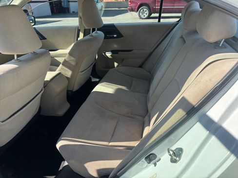 Used 2013 Honda Accord LX image 10