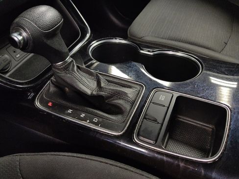 Used 2015 Kia Sorento LX image 26