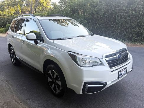 Used 2017 Subaru Forester 2.5i Premium AWD/4WD image 8