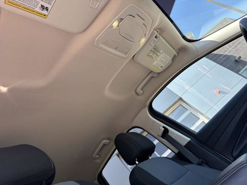 Used 2017 Ford Escape SE AWD/4WD image 23