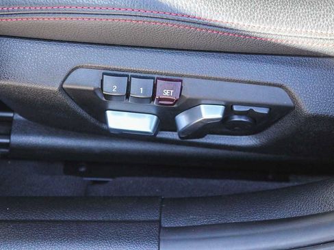 Used 2017 BMW 330i Sedan image 32