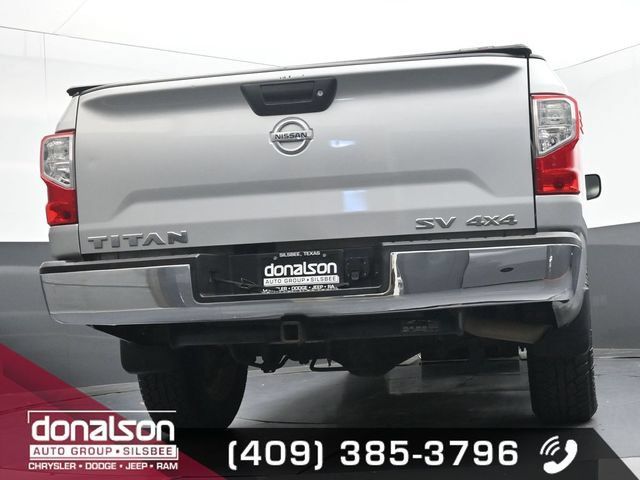 Used 2017 Nissan Titan SV AWD/4WD image 15