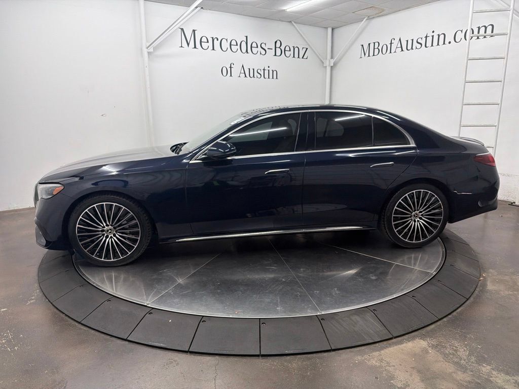 Used 2026 Mercedes-Benz E 350 4MATIC Sedan image 4