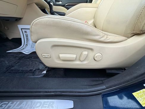 Used 2015 Toyota Highlander Limited image 31