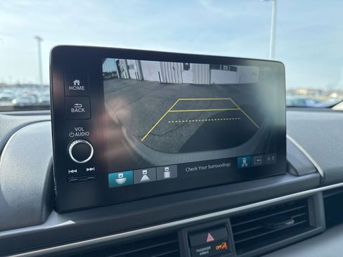 Used 2025 Honda Pilot EX-L image 20