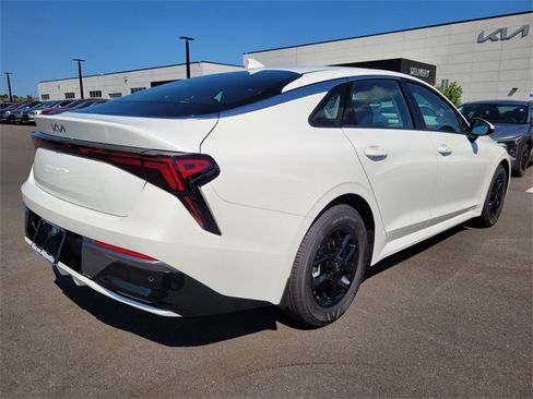 New 2025 Kia K5 LXS image 11