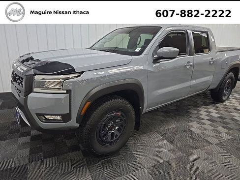 Used 2025 Nissan Frontier PRO-4X AWD/4WD image 9