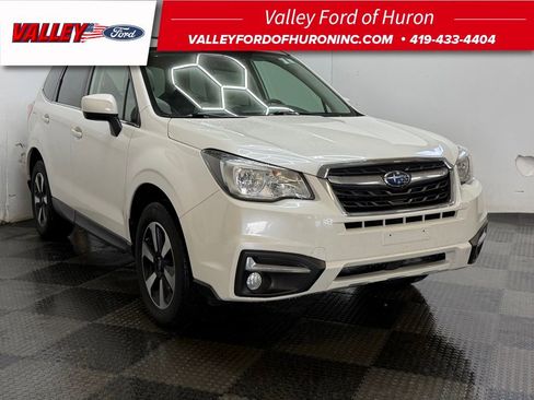Used 2017 Subaru Forester 2.5i Limited image 1