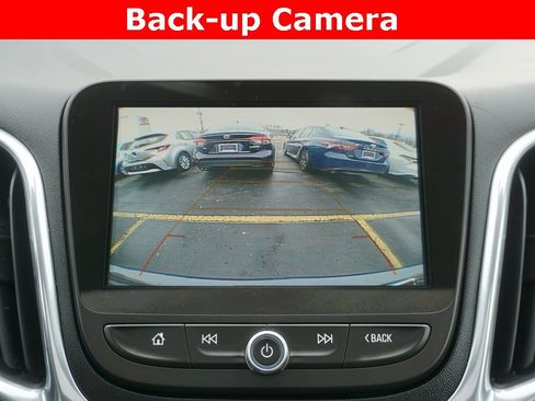 Used 2018 Chevrolet Equinox LT w/ Sun & Infotainment Package image 10