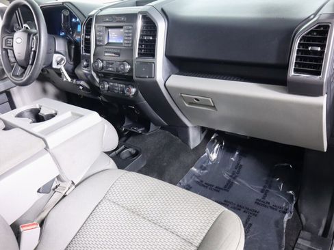Used 2016 Ford F150 XLT image 42