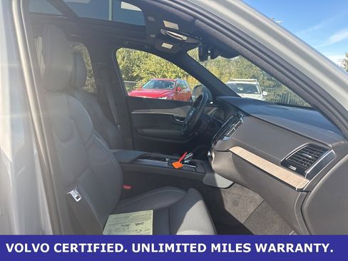 Certified 2024 Volvo XC90 B6 Ultimate image 8