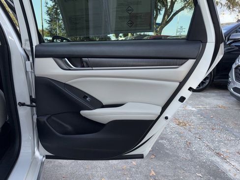 Used 2018 Honda Accord EX-L image 20