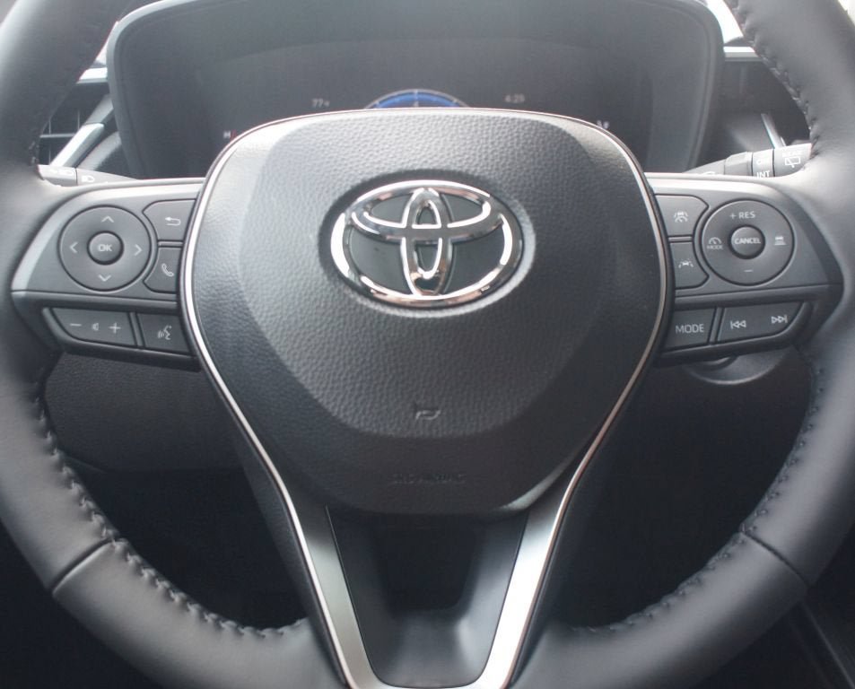 Certified 2026 Toyota Corolla Cross LE FWD image 24