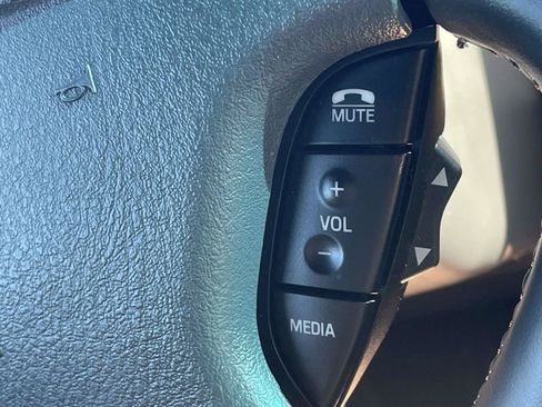 Used 2002 Ford Thunderbird RWD image 18