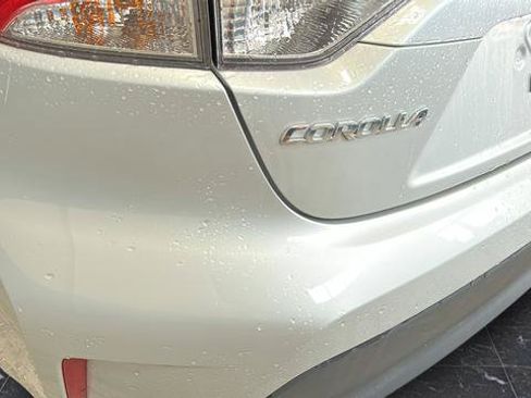 Used 2025 Toyota Corolla LE w/ LE Premium Package FWD image 34