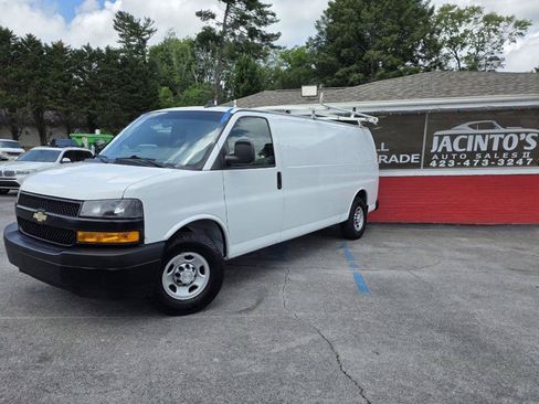 Used 2019 Chevrolet Express 2500 Extended w/ Driver Convenience Package RWD image 40